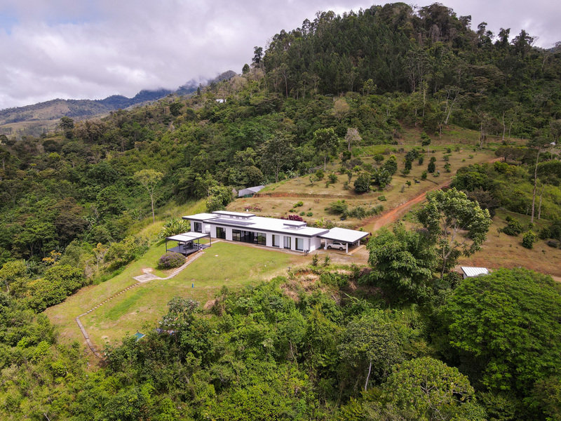 4 bed Single Family Homes For Sale in Perez Zeledon, San Jose - 1